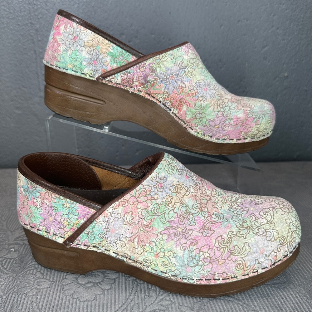 Sanita Pink Floral Spring Leather Clogs EU38 US7